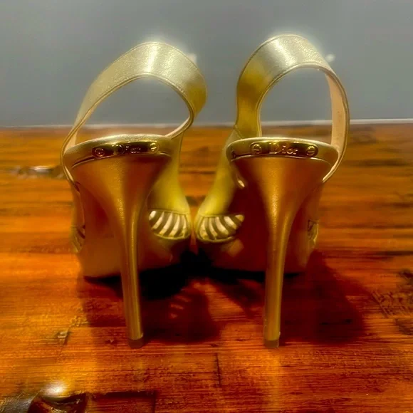 Christian Dior Whisper Slingback Heels - Picture 4 of 6